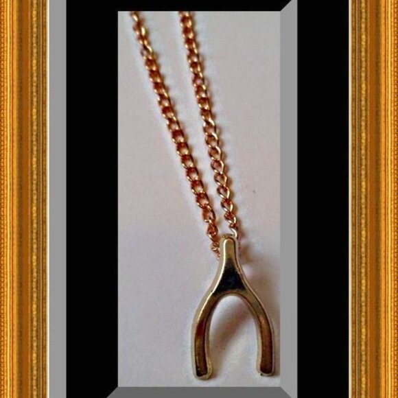 Gold Tone Wish Bone Design Necklace Good Luck Style Unisex - Picture 1 of 1